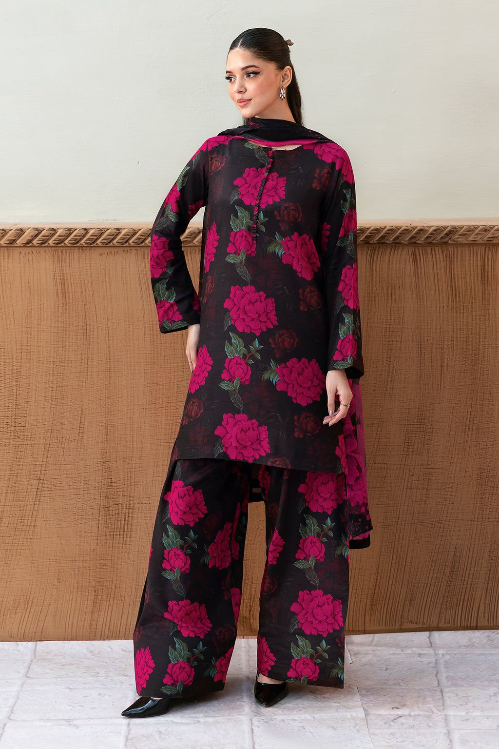 Midnight Bloom — 3-Piece unstitched Printed Lawn Suit
Inspired by Ethnic