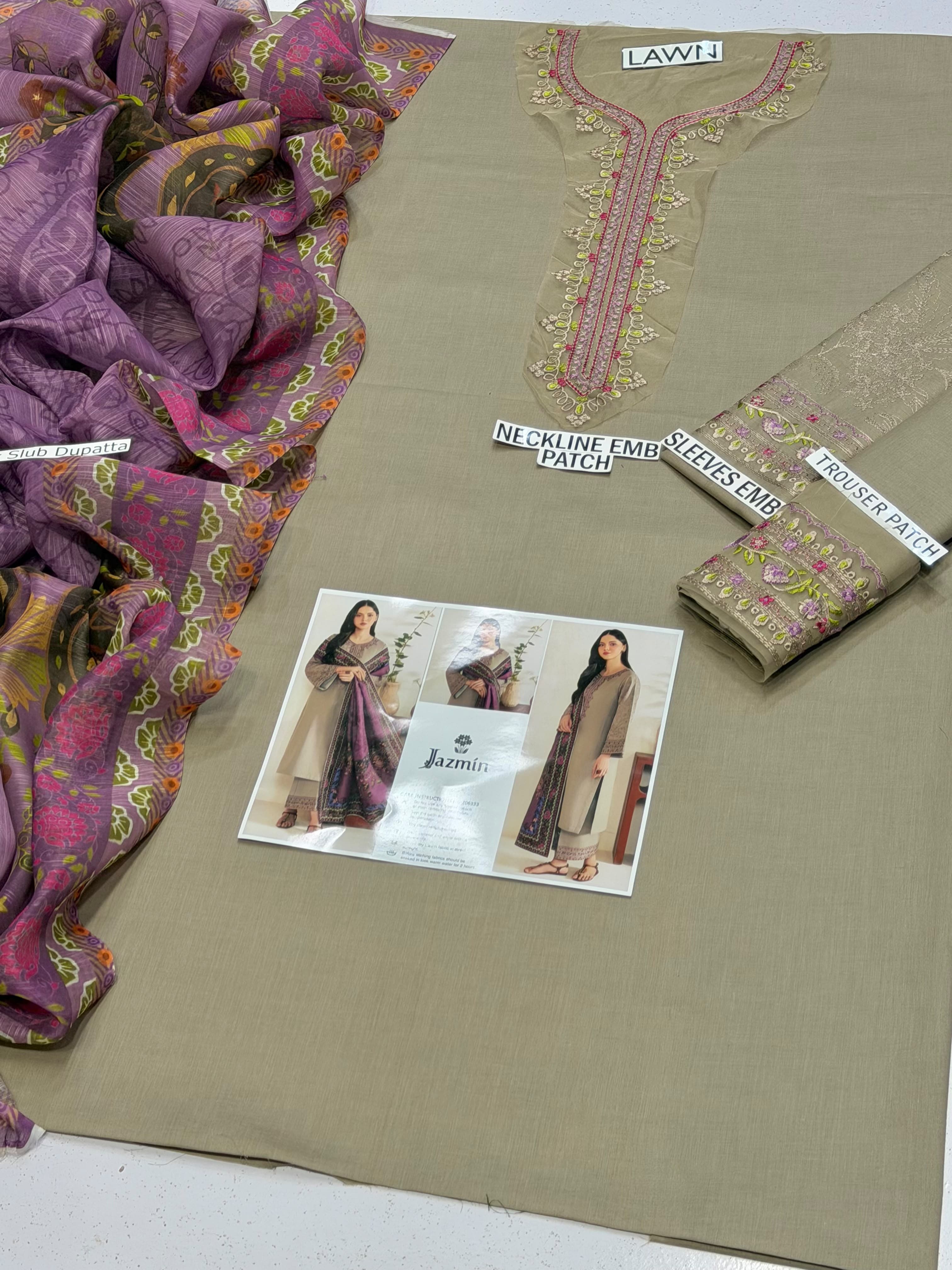 Premium Lawn 3pc unstitched – Inspired by Jazmín (HB-206333)
